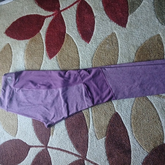 The North Face yoga pants XL - Picture 3 of 7